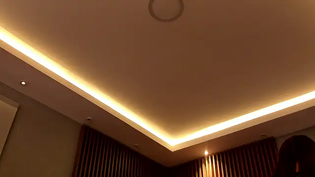 Snapshot of Eilin_clio chatting on 02.18.25 Eilin clio online show from 02.18.25