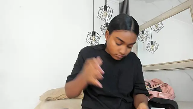 Snapshot of kayna_gomez chatting on 06.06.26 kayna gomez online show from 06.06.26