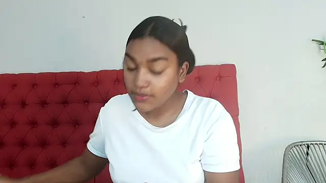 Snapshot of kayna_gomez chatting on 07.17.26 kayna gomez online show from 07.17.26