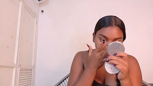 Snapshot of kayna_gomez chatting on 07.26.26 kayna gomez online show from 07.26.26