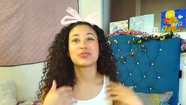 Snapshot of Milkdulce1 chatting on 04.07.26 Milkdulce1 online show from 04.07.26