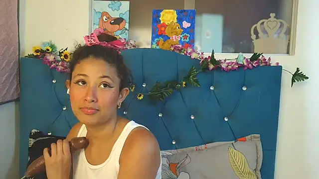 Snapshot of Milkdulce1 chatting on 04.17.26 Milkdulce1 online show from 04.17.26