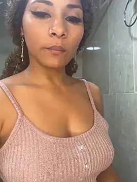 SofiaLaurents online show from 03.15.25