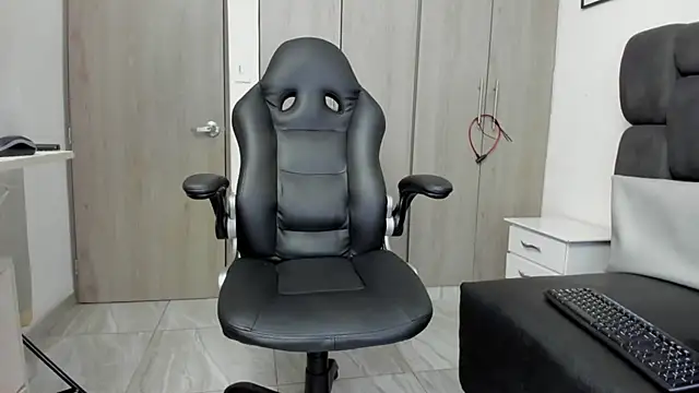 Yef Thin online show from 01.30.25