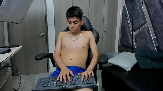 Snapshot of Yef_Thin chatting on 02.20.26 Yef Thin online show from 02.20.26