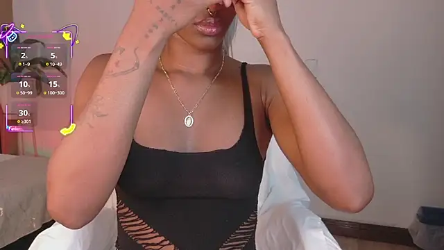 Snapshot of ahvi_ebony chatting on 07.19.26 ahvi ebony online show from 07.19.26