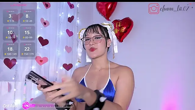 Snapshot of chunn_liioo chatting on 02.09.25 chunn liioo online show from 02.09.25