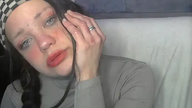 Snapshot of iva_spirit chatting on 01.15.25 iva spirit online show from 01.15.25