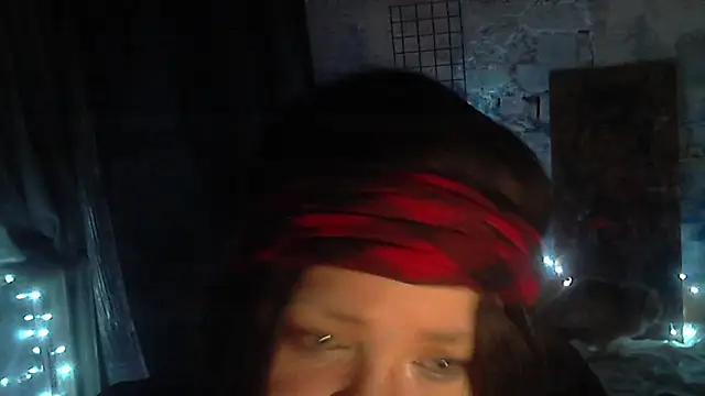 Snapshot of iva_spirit chatting on 01.23.25 iva spirit online show from 01.23.25