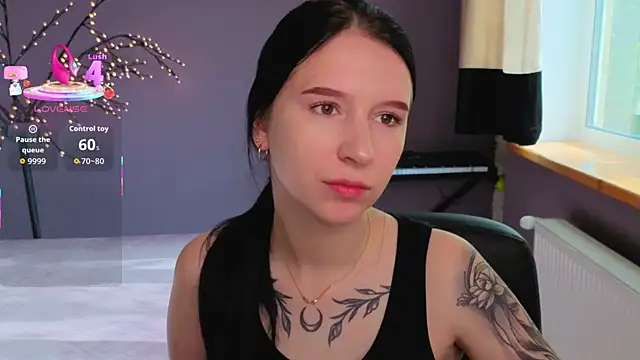 Snapshot of KarolinaBlacks chatting on 05.21.26 KarolinaBlacks online show from 05.21.26