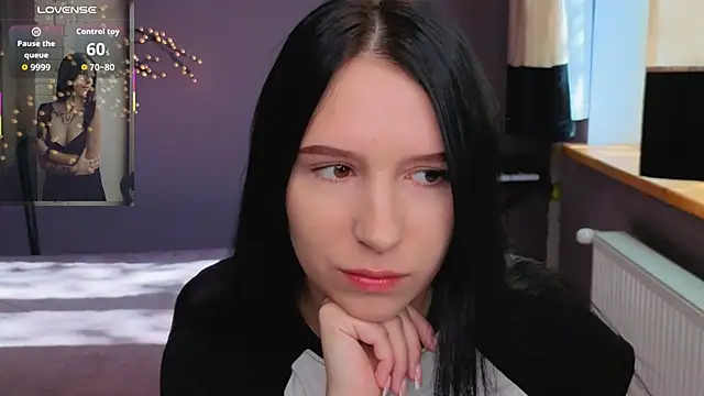 Snapshot of KarolinaBlacks chatting on 05.29.26 KarolinaBlacks online show from 05.29.26