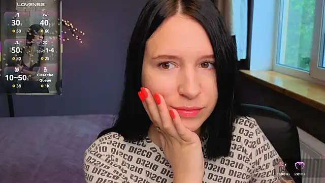 Snapshot of KarolinaBlacks chatting on 06.04.26 KarolinaBlacks online show from 06.04.26