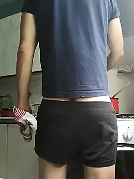 Snapshot of petibacsi96 chatting on 01.16.25 petibacsi96 online show from 01.16.25