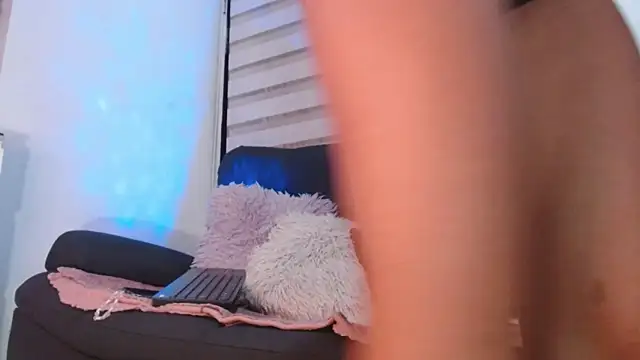 valerycarter  online show from 09.10.25