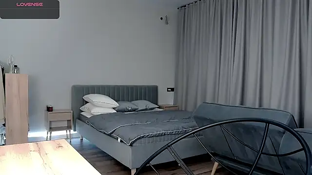 Snapshot of Dasha_M chatting on 11.21.25 Dasha M online show from 11.21.25