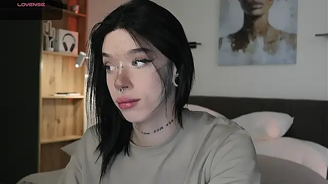 Dasha M online show from 04.25.26
