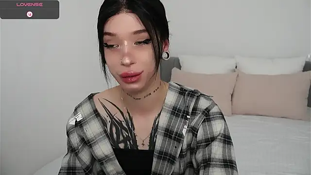 Snapshot of Dasha_M chatting on 07.25.26 Dasha M online show from 07.25.26