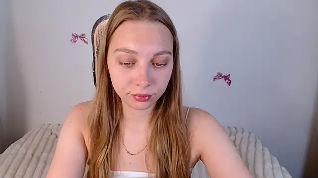 Snapshot of bellaa_love_ chatting on 06.04.26 bellaa love online show from 06.04.26