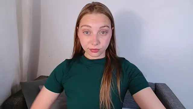 Snapshot of bellaa_love_ chatting on 06.17.26 bellaa love online show from 06.17.26