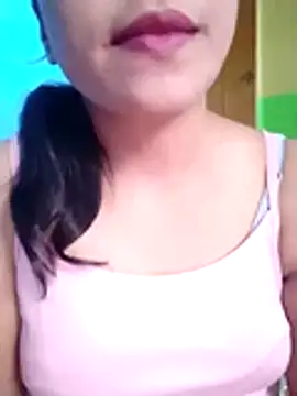 Snapshot of Anki-doll chatting on 07.04.26 Anki-doll online show from 07.04.26