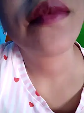 Snapshot of Anki-doll chatting on 07.14.26 Anki-doll online show from 07.14.26