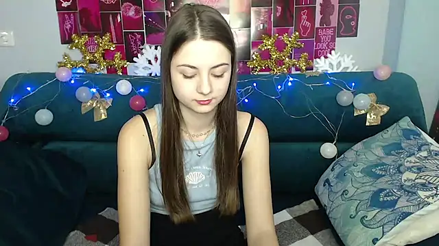 Snapshot of MilanaRoza chatting on 01.03.25 MilanaRoza online show from 01.03.25