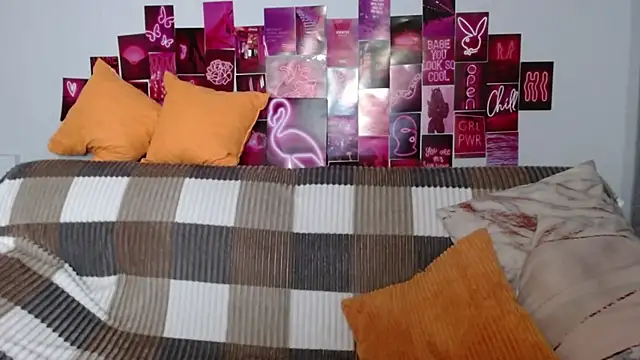 Snapshot of MilanaRoza chatting on 01.27.25 MilanaRoza online show from 01.27.25