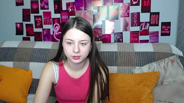 Snapshot of MilanaRoza chatting on 02.10.25 MilanaRoza online show from 02.10.25