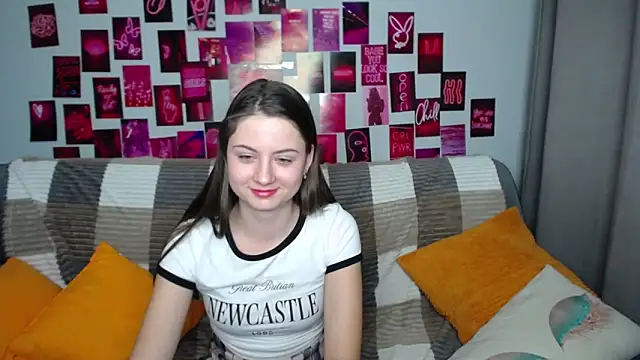 Snapshot of MilanaRoza chatting on 02.27.25 MilanaRoza online show from 02.27.25