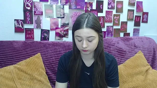 Snapshot of MilanaRoza chatting on 03.15.26 MilanaRoza online show from 03.15.26