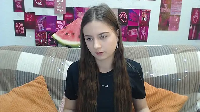 Snapshot of MilanaRoza chatting on 06.28.26 MilanaRoza online show from 06.28.26
