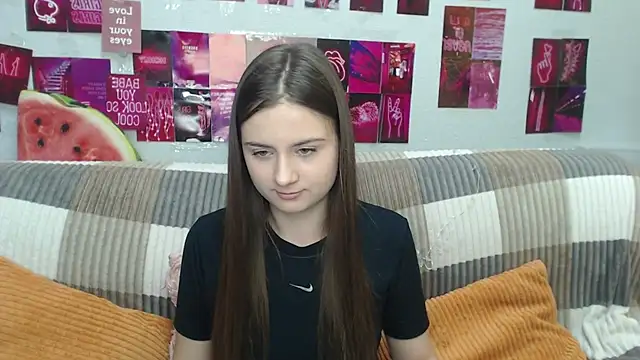 Snapshot of MilanaRoza chatting on 07.03.26 MilanaRoza online show from 07.03.26