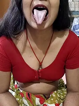 yoursweety09 online show from 04.21.26