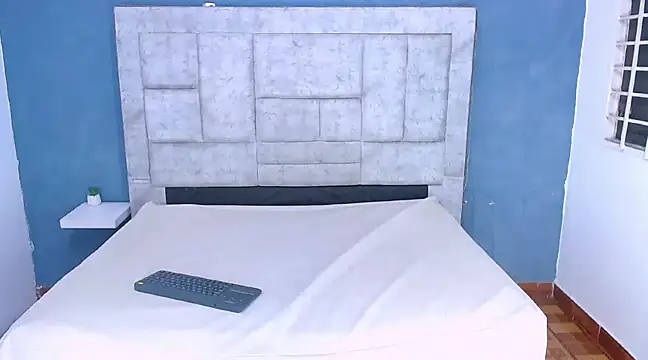 Snapshot of Eban_Dustan chatting on 12.04.24 Eban Dustan online show from 12.04.24