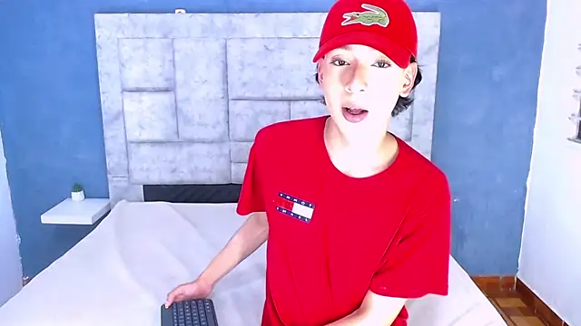 Snapshot of Eban_Dustan chatting on 12.29.24 Eban Dustan online show from 12.29.24