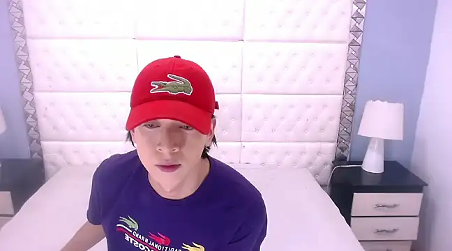 Snapshot of Eban_Dustan chatting on 02.14.25 Eban Dustan online show from 02.14.25