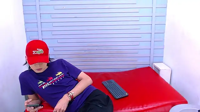 Snapshot of Eban_Dustan chatting on 02.18.25 Eban Dustan online show from 02.18.25