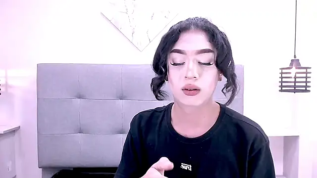 Snapshot of Eban_Dustan chatting on 09.20.25 Eban Dustan online show from 09.20.25