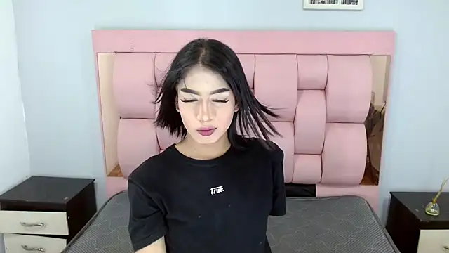 Snapshot of Eban_Dustan chatting on 09.23.25 Eban Dustan online show from 09.23.25