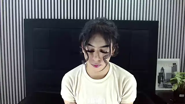 Snapshot of Eban_Dustan chatting on 09.30.25 Eban Dustan online show from 09.30.25