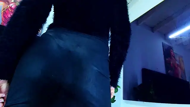 Snapshot of Eban_Dustan chatting on 12.03.25 Eban Dustan online show from 12.03.25