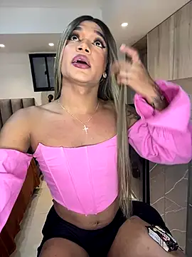 Snapshot of selfsuck_trans chatting on 12.03.24 selfsuck trans online show from 12.03.24