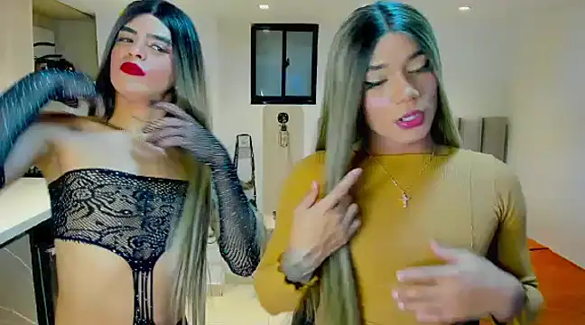 Snapshot of selfsuck_trans chatting on 12.10.24 selfsuck trans online show from 12.10.24