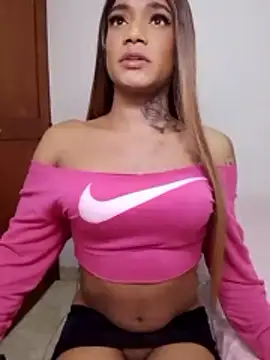 Snapshot of selfsuck_trans chatting on 11.22.25 selfsuck trans online show from 11.22.25