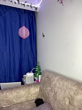 Im Valen Cute online show from 01.18.25