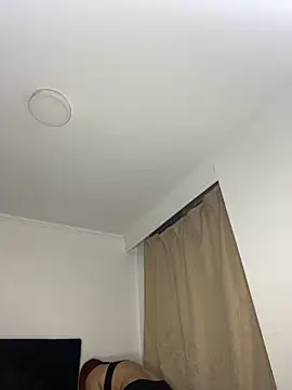 Im Valen Cute online show from 02.23.25