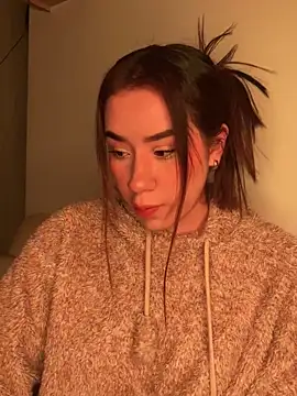 Im Valen Cute online show from 02.08.26