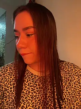 Im Valen Cute online show from 02.17.26