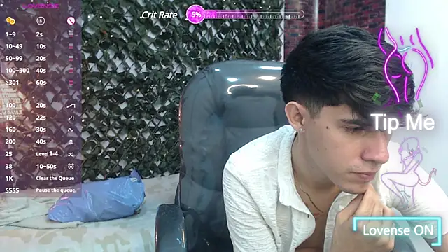 Snapshot of Dyla_n18 chatting on 03.16.25 Dyla n18 online show from 03.16.25
