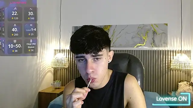 Snapshot of Dyla_n18 chatting on 02.06.26 Dyla n18 online show from 02.06.26